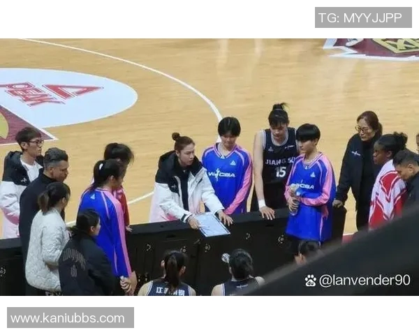 加拿大女篮与智利女篮激战正酣谁能在国际赛场上笑到最后