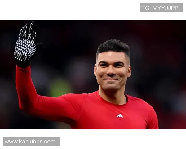 卡塞米罗的辉煌之路：从巴西足球新星到欧洲顶级中场的蜕变与成就