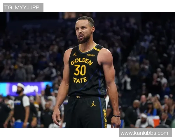 库里三分球总数超4000成历史第一人再创传奇纪录