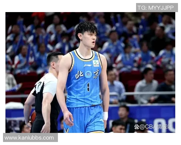 曾凡博崭露头角引领篮球新风潮展现年轻球员无限潜力与未来希望