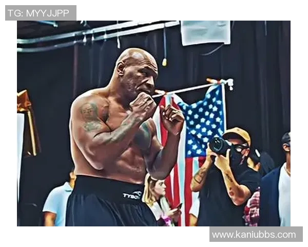 泰森与小罗伊琼斯拳击赛延期引发拳迷热议与期待 泰森与小罗伊琼斯拳击赛延期引发拳迷热议与期待