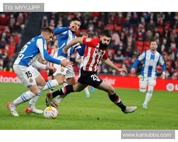 西班牙人迎战布尔球队全力争胜展现强大实力与团队合作精神