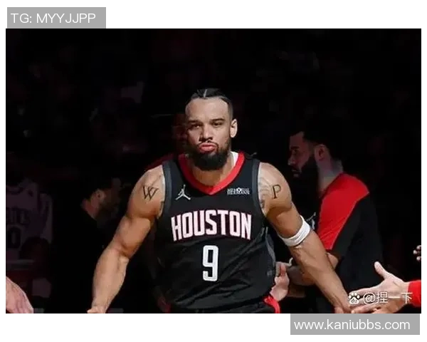 骑士与勇士激战四点整NBA赛场再掀高潮精彩对决不容错过 骑士与勇士激战四点整NBA赛场再掀高潮精彩对决不容错过