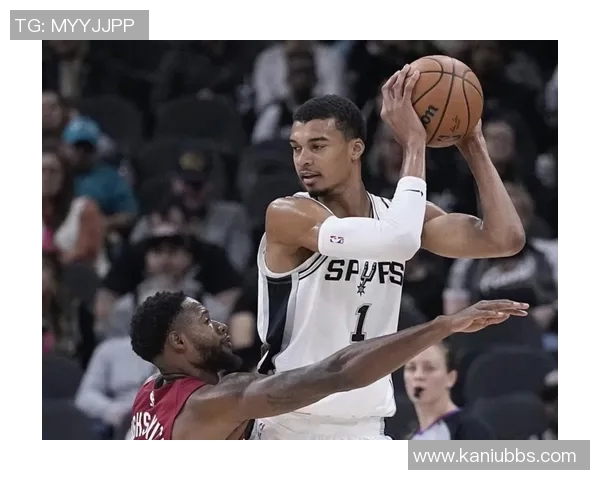 勇士与马刺对决维金斯表现如何能否带领球队走向胜利