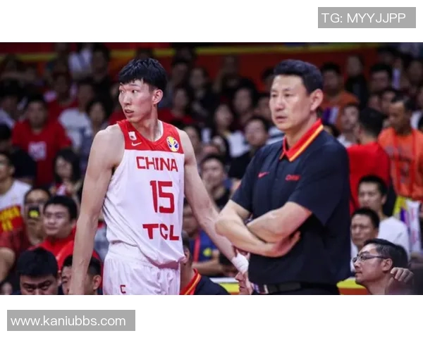 厄尔士与汉堡的激烈对决揭示足球战术与团队合作的完美结合